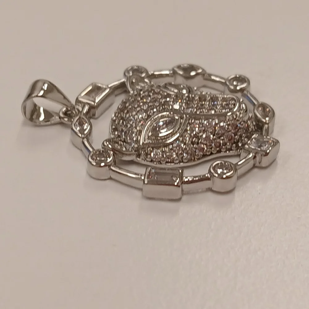 Nwot 18k White Gold Plated Panther Pendant By Pretty Bird Jewelry - Picture 5 of 7